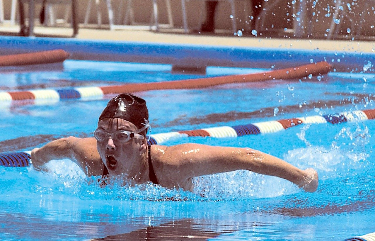 swimmer 583667 1280