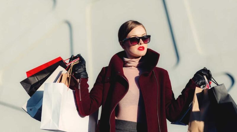 This rising model is the master of Gen-Z humor on TikTok and Instagram Shopping 800x445